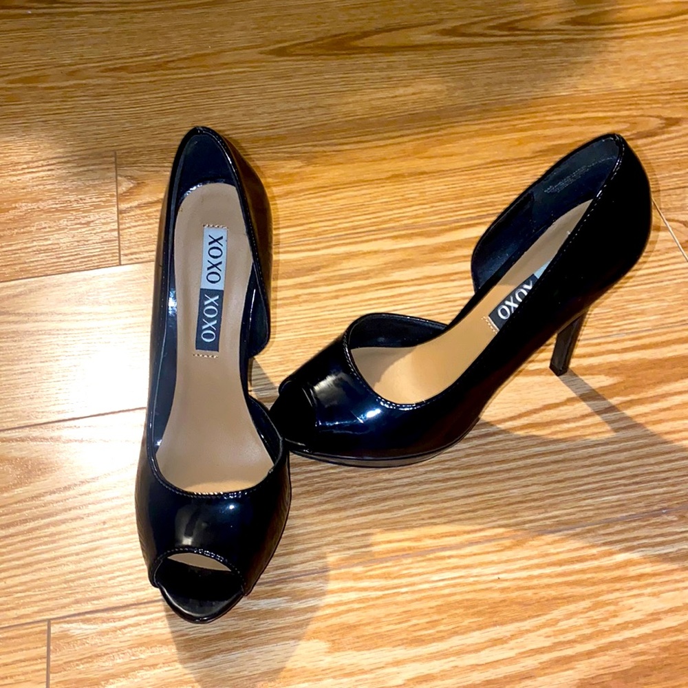 Black open toed heels